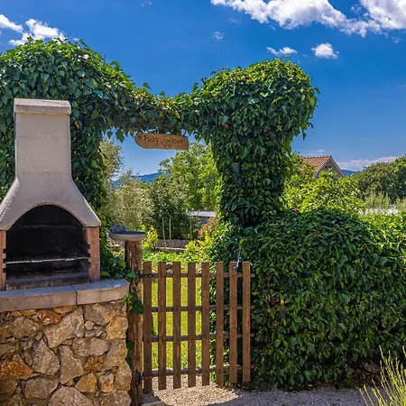 House Depope Дом отдыха Skrbcici